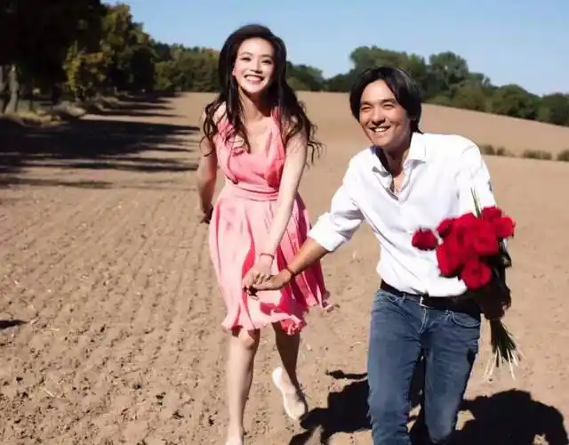 舒淇冯德伦宣布结婚 婚纱照曝光