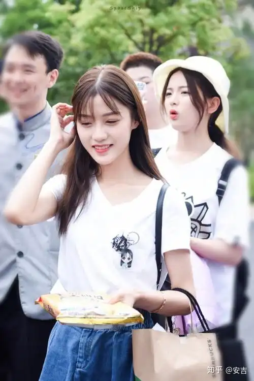 如何看待创造101越涵cp(即陈意涵杨超越的cp)?