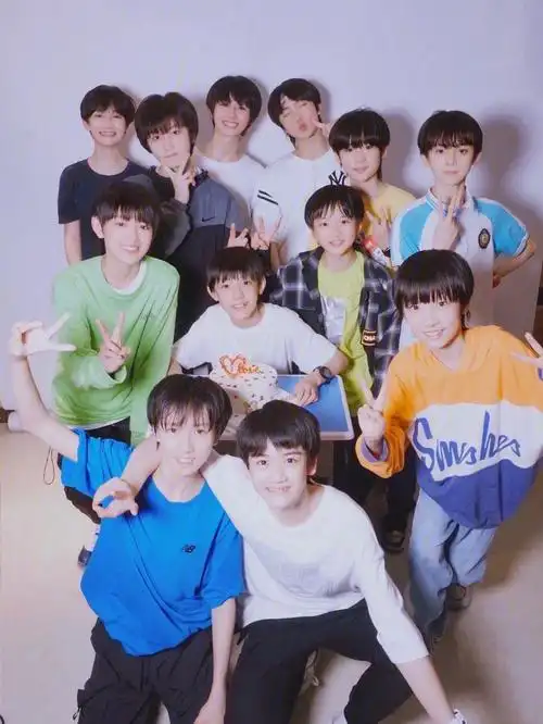 tf家族三代团体照