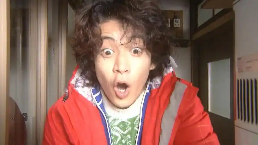 小栗旬表情包 惊讶 日剧 贫乏男子