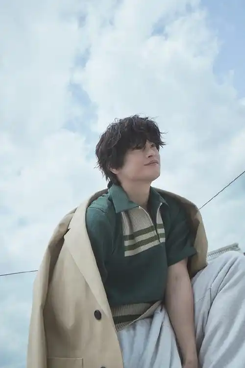 徐仁国超话【220614 news】新专相关图,今天的物料是会把人下巴惊掉的