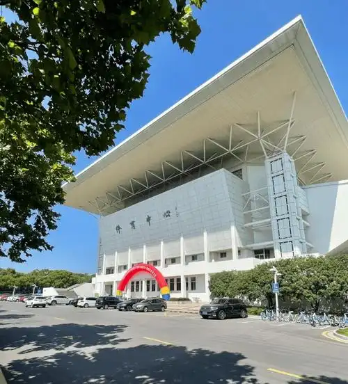 当学校建筑遇上黏土滤镜01南师校园里的黏土世界吧一起来看看黏土质感