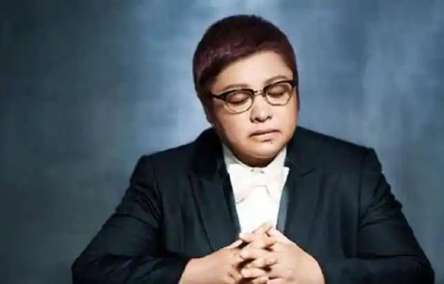 原创韩红隐瞒了这么久终于说出终生不嫁的原因到底是什么