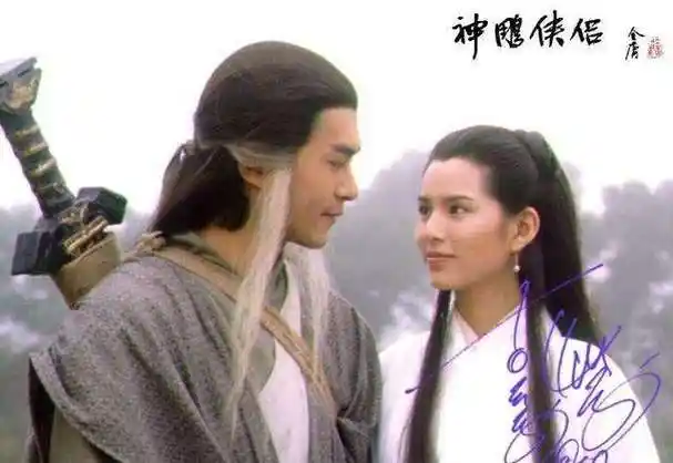 杨过小龙女分开十六年杨过有雕陪伴小龙女却孤身一个人在崖底