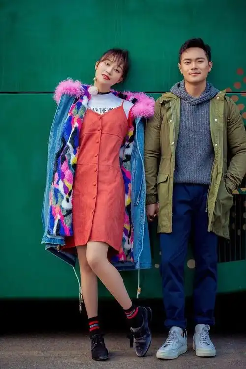 曹骏蓝盈莹七夕撒糖甜虐单身狗,网友称:"你们快结婚吧!