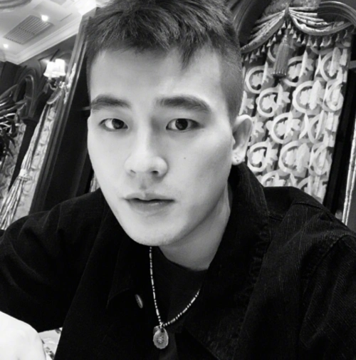 有种"整容"叫马思纯欧豪,女方还是熟悉的模样,男方却判若两人