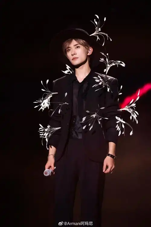 emporio armani全球代言人易烊千玺##armani聚光灯