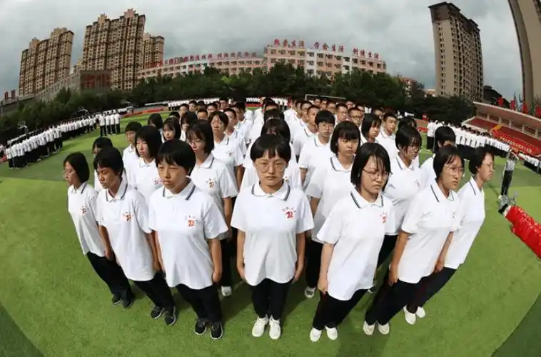 衡水二中军训蜕变照亮未来别样的美