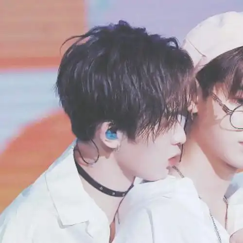 黄明昊&朱正廷/by林氤