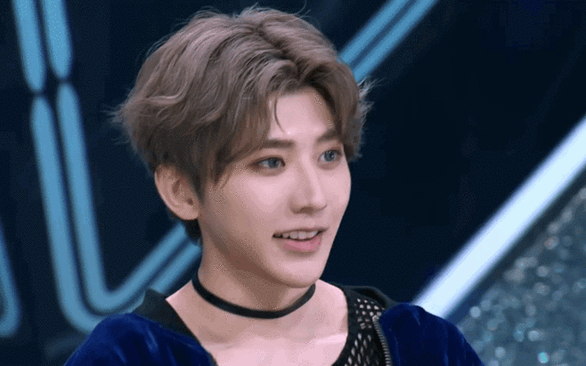 银发蔡徐坤带你梦回大厂