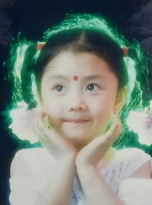 谭松韵而立之年的夏天松果与两小姐的生日狂欢