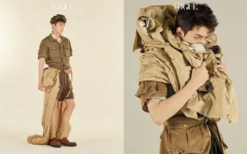 exo吴世勋军装风画报公开 从颜到身材简直完美