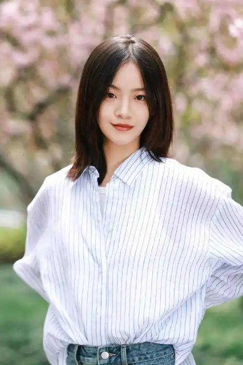 李庚希超话#李庚希0422生日快乐#  她是《大考》中