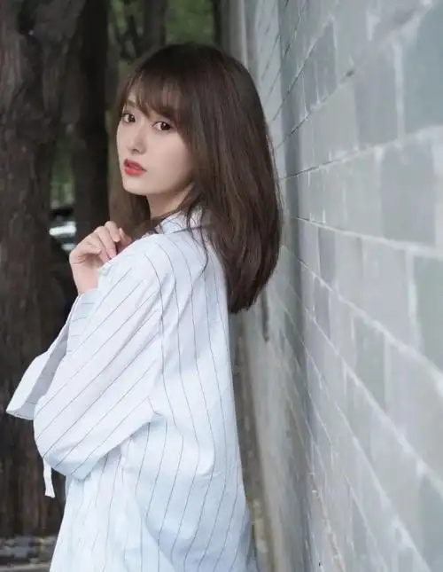 ",腾讯体育nba美女主播:王小七