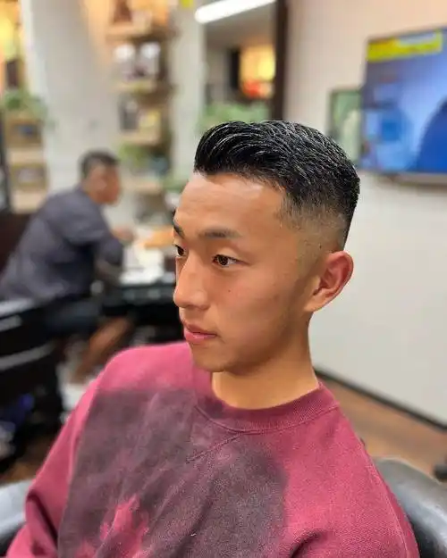 头发花白大哥,剪款背头真帅气,还有更多时尚男发供你选择_发型_修剪