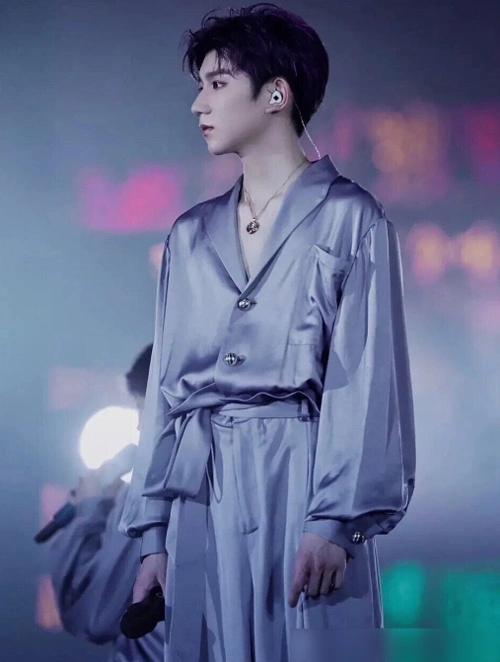 tf演唱会睡衣造型,王源的贵公子,千玺大佬,王俊凯不愧是队长