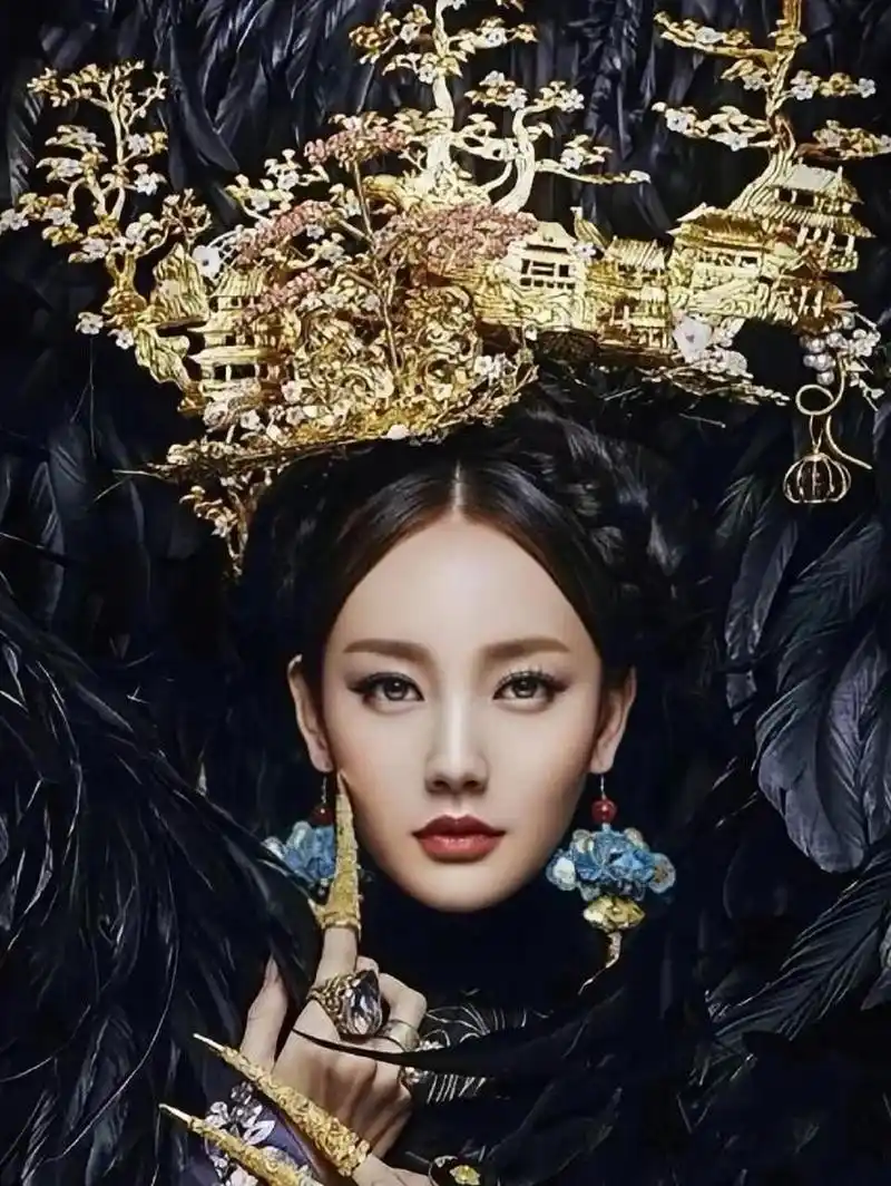 在头上建房子 《半妖倾城》原来是好几年的剧了 我竟然没有看过 以前