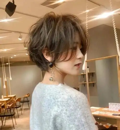 2021最新干净利落短发