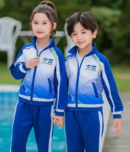 小学生校服款式的选择