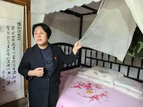 常德薛家村有个爱哭的名誉村主任