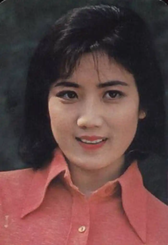 老公照片年老的李秀明年老的李秀明照片李秀明孔雀公主图片李秀明近照