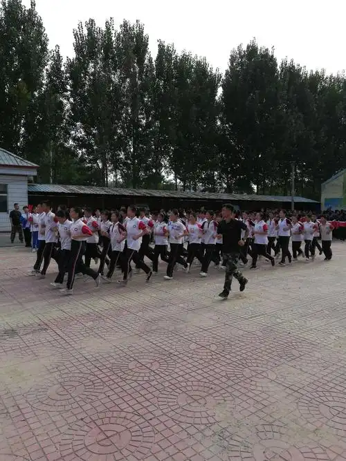 系好中学第一粒扣子