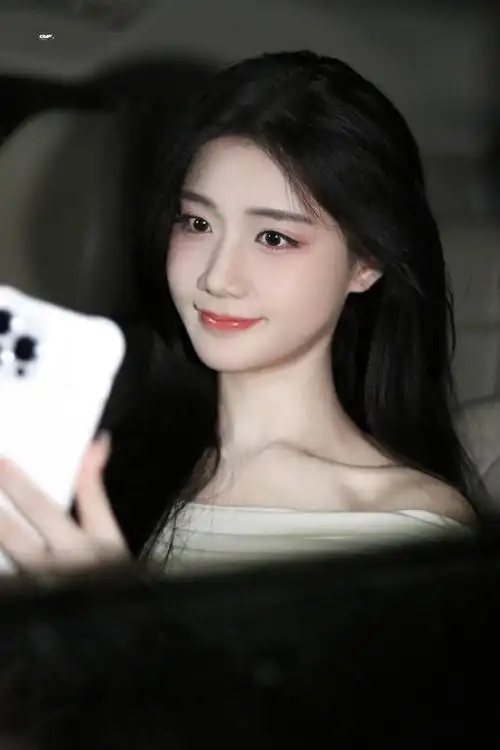 陈意涵estelle超话    383036303837    车窗爱情(馨馨版