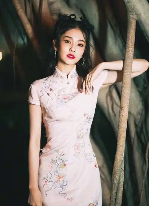 电视剧旗袍里的演员表【旗袍扮演者】