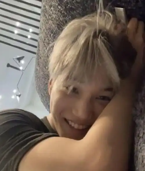 exo金钟仁发预告,白衬衫落水秀六块腹肌太撩,成最值得期待歌手