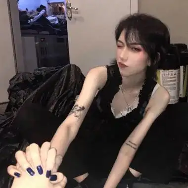 霸气女头像社会冷酷黑色头像女生霸气十足