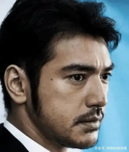 男明星留胡子堪比整容,彭于晏像换了一张脸,古天乐才真男人