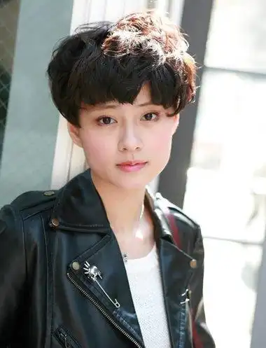 胖女孩脸大适合什么样短发 胖子短发假发(3)