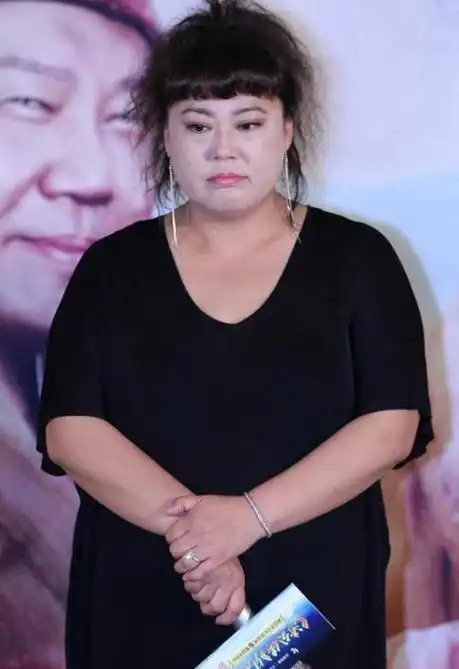 她是中国最胖女演员,100天狂减140斤,今嫁小鲜肉老公宠爱有加!