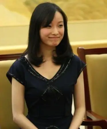 倪妮母校出奇招凭十三钗票根兑观影费