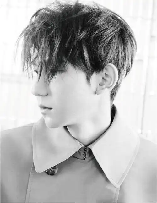 王源禁欲灰色西装