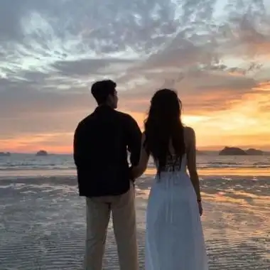 以前喜欢一个人fzl情侣头像现在喜欢一个人