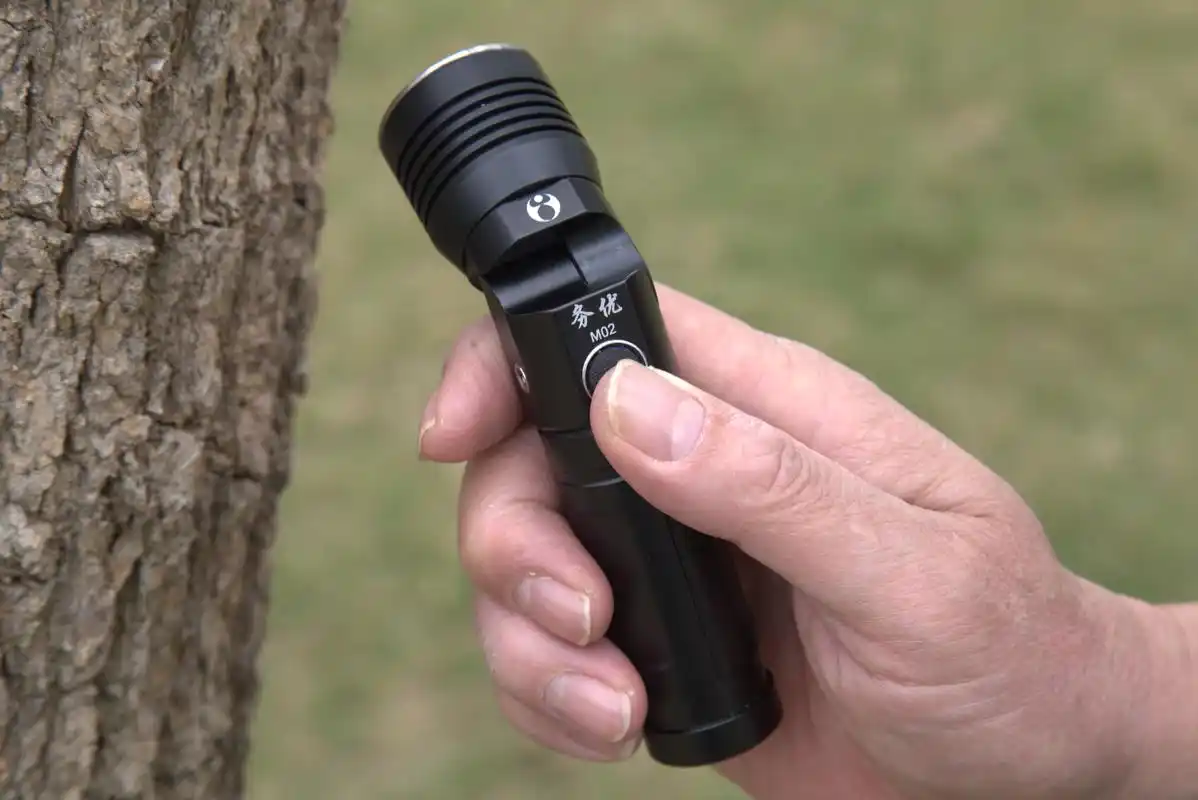 实战环境中战术手电筒的应用