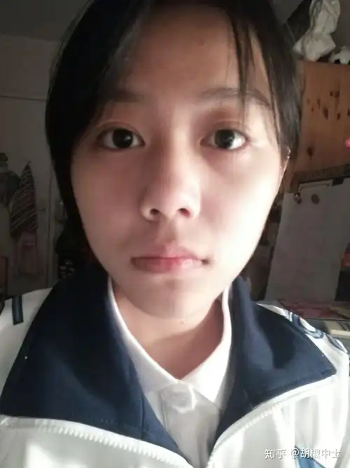 有哪些可爱女生的素颜照