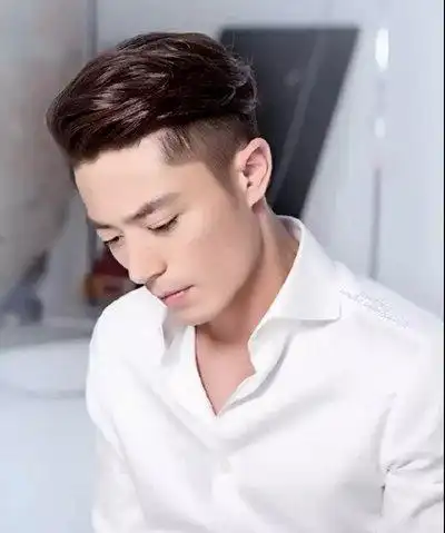 男生背头与卷发碰撞帅到没朋友 男士卷发背头发型图片(4)