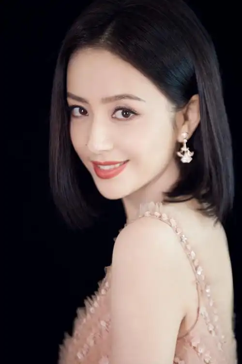 佟丽娅裸色长裙清新淡雅写真图片89