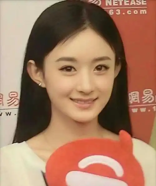 赵丽颖早期旧照,还有些婴儿肥的丽颖好温柔啊……|赵丽颖|婴儿|邻家