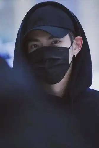 盘点戴口罩最潮最酷的男神女神,最后一位笑了!网友:你搞笑的吧