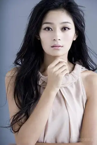 《女人的颜色》,这部戏中的男主是一个借妻子上位,与妻子闺蜜"姚倩倩"