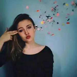 有创意的美丽欧美女孩微信头像9