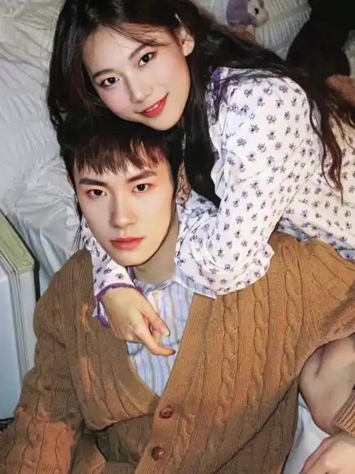 易烊千玺圈外女友