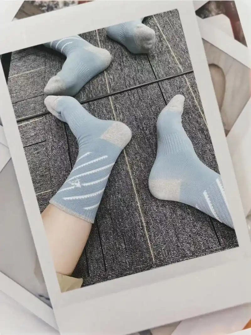 这款精梳棉中筒袜子 - 抖音