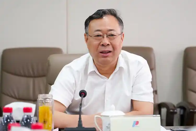 河南省新郑市人大常委会主任王俊杰一行到访人民控股