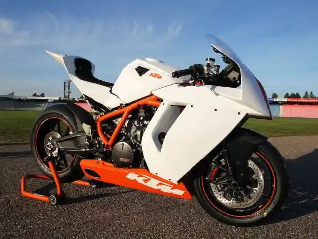 全球限量100台 ktm rc8c上市_摩友天地_资讯中心_全球摩托车网