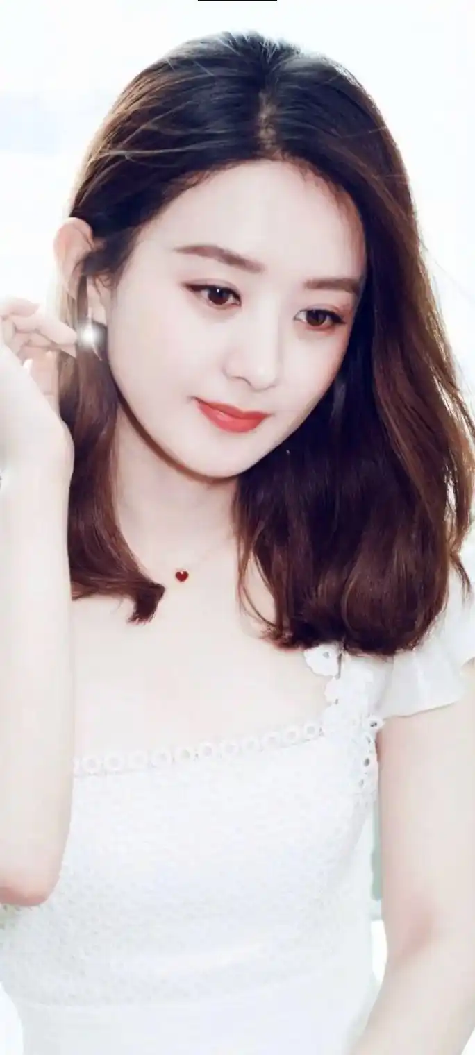 赵丽颖,1987年10月16日出生于河北省廊坊市,中国内地 - 抖音