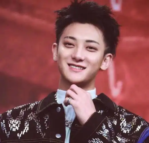 歌手黄子韬个人资料